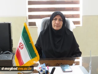 پیام تبریک سرکار خانم دکتراحمدی ریاست  آموزشکده فنی دختران میبد به جهت انتخاب استاد سرآمد الکترونیکی از مرکز