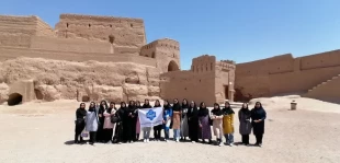بازدید آموزشی دانشجویان عکاسی از نارین قلعه و برج کبوترخانه در میبد 6