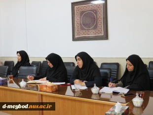 برگزاری جلسه شورای آموزشی در آموزشکده ملی مهارت دختران میبد 4