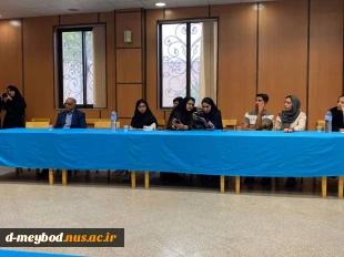 بازدید آموزشی دانشجویان عکاسی از اجرای نقالی در کتابخانه مرکزی شهرستان میبد 2